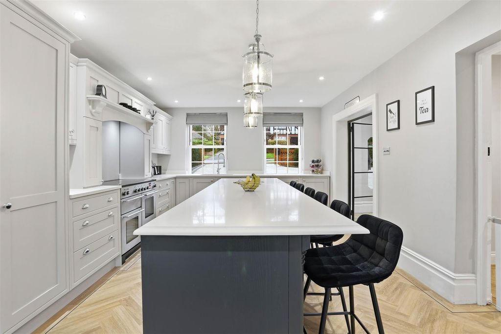 Additional image 12 of 7 bed detached house for saleWest Way, Carshalton SM5