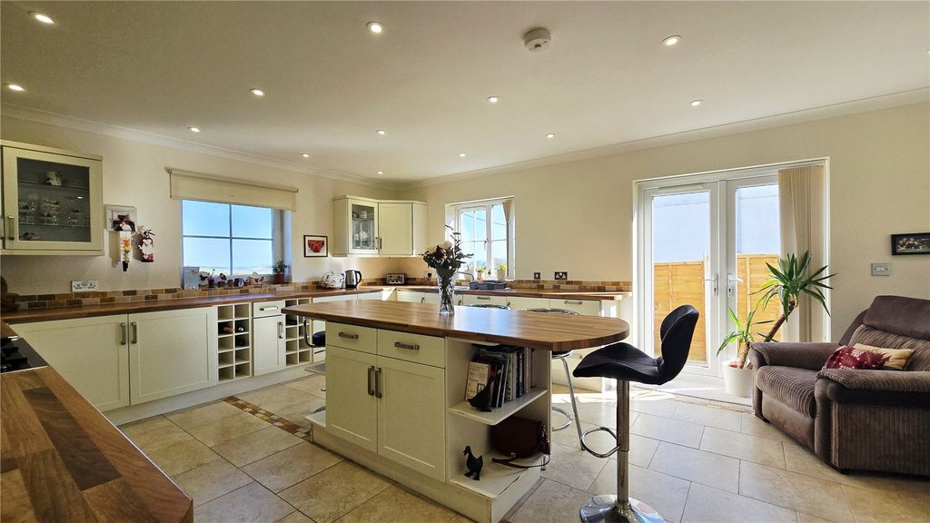 Additional image 8 of 4 bed detached house for saleTroed Y Garn, Llanfairynghornwy, Holyhead, Isle Of Anglesey LL65