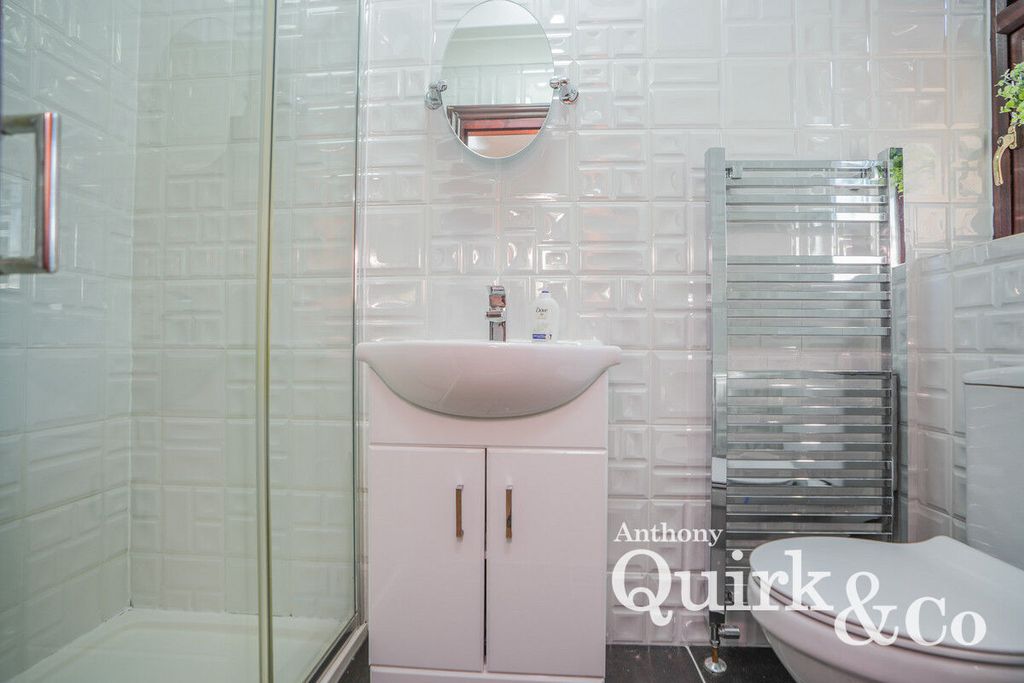 Additional image 16 of 4 bed detached house for saleLarup Avenue, Canvey Island SS8