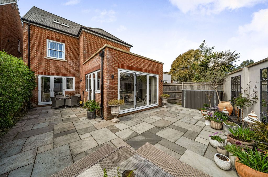 Additional image 15 of 4 bed detached house for saleLyndhurst Place, Chichester PO19