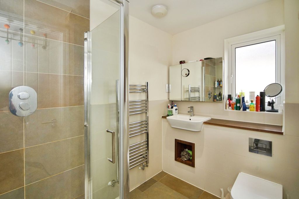 Additional image 14 of 4 bed end terrace house for saleAlderwood Terrace, Chigwell IG7