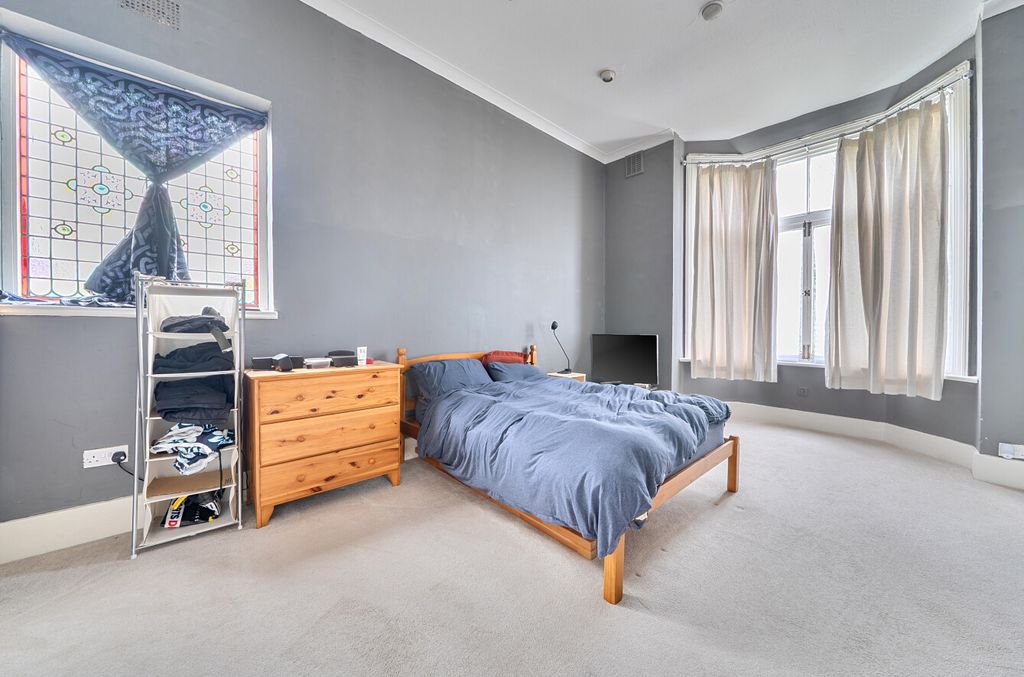 Additional image 5 of 1 bed flat for saleLower Camden, Chislehurst, Kent BR7