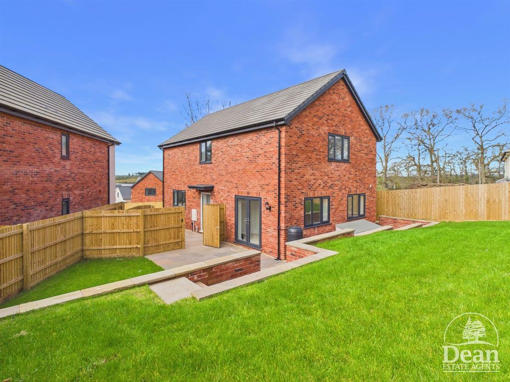 Additional image 3 of 4 bed detached house for saleSchool Close, Cinderford GL14