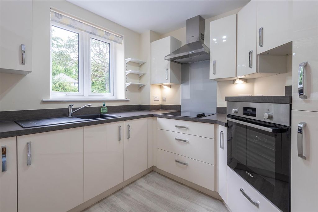 Additional image 2 of 1 bed flat for salePreston Road, Clayton-Le-Woods, Chorley PR6