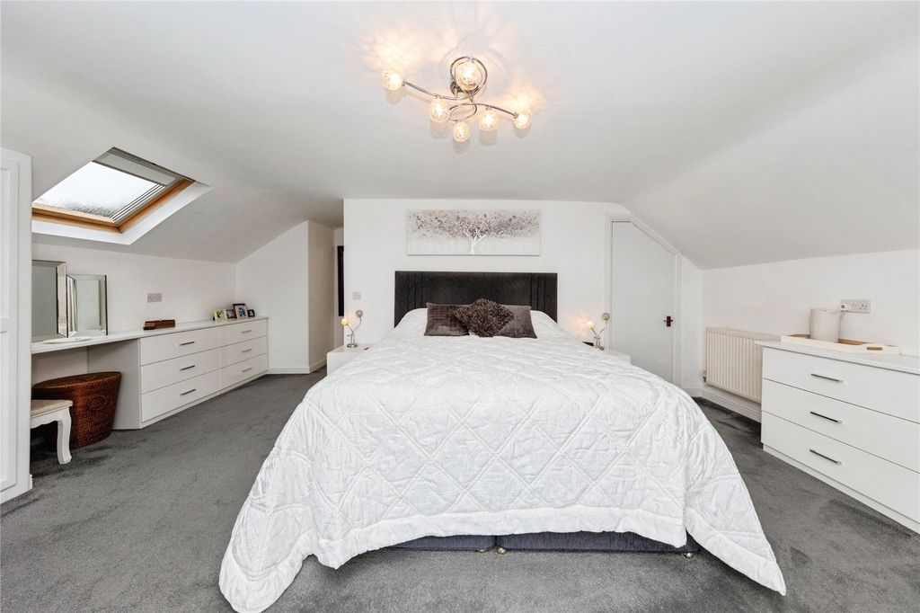 Additional image 24 of 3 bed bungalow for saleGwscwm Road, Burry Port, Carmarthenshire SA16