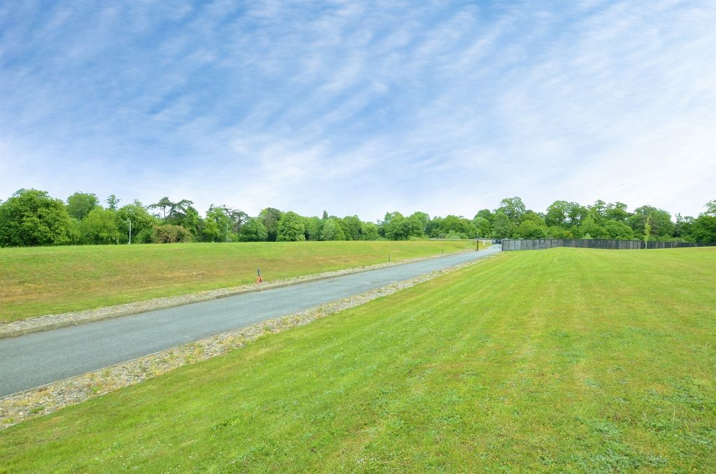 Additional image 25 of 3 bed penthouse for saleMarlborough Drive, Bushey WD23