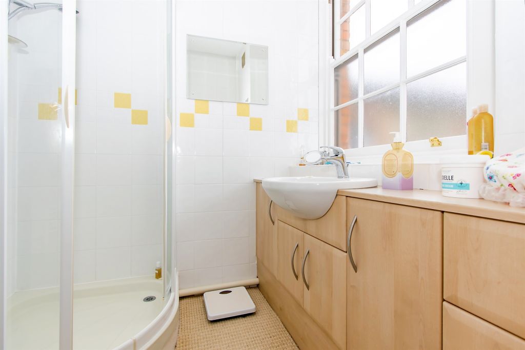 Additional image 5 of 1 bed flat for saleGlovers Close, Milborne Port, Sherborne DT9
