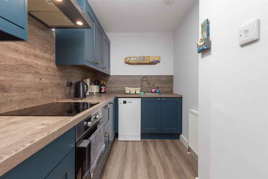 Additional image 8 of 1 bed flat for saleThe Promenade, Arnside, Carnforth LA5