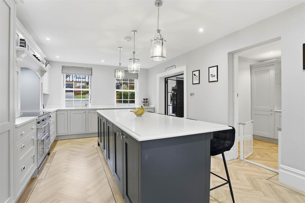 Additional image 13 of 7 bed detached house for saleWest Way, Carshalton SM5