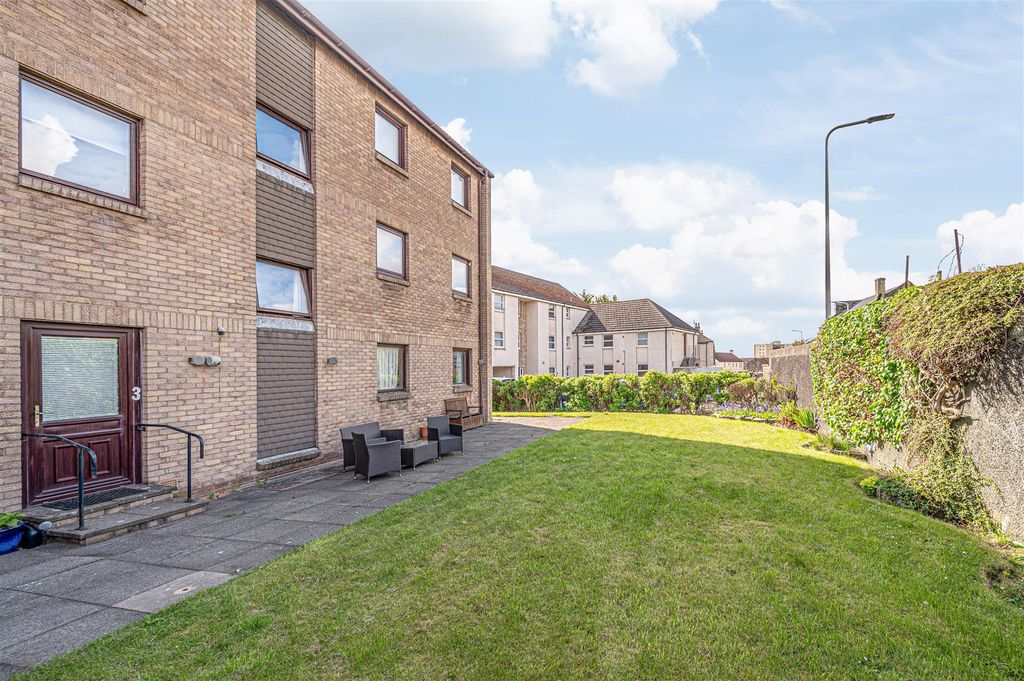 Additional image 23 of 2 bed flat for saleGladney Square, Kirkcaldy KY1