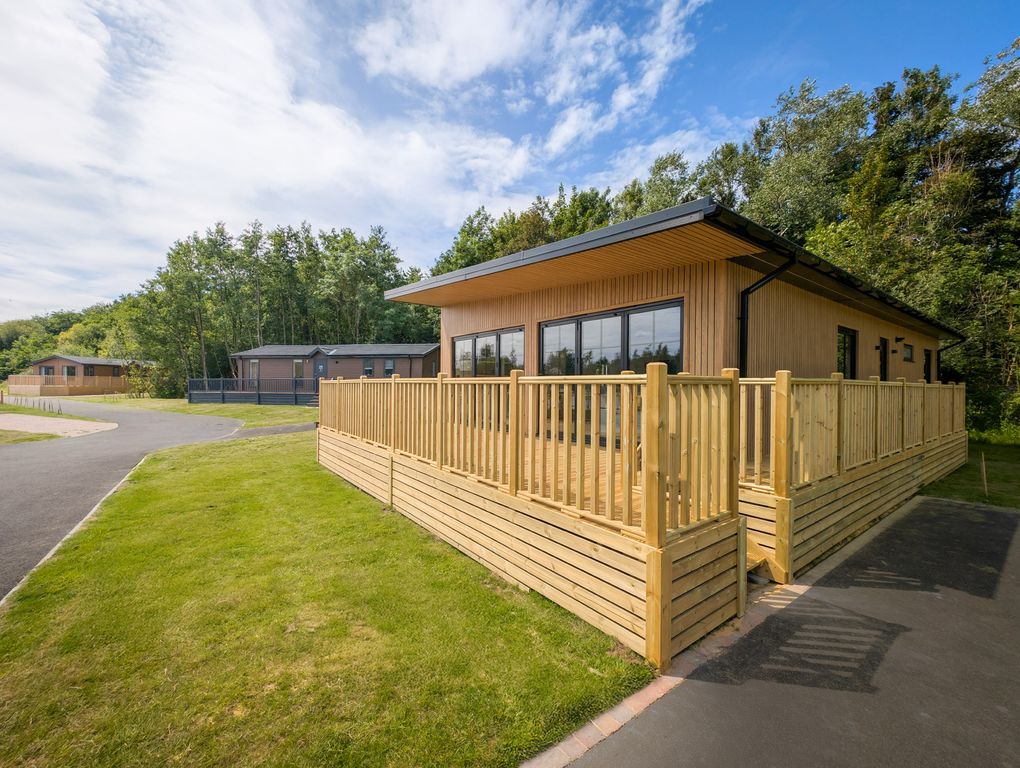 Additional image 2 of 2 bed lodge for sale18 Yealands New, South Lakeland Leisure Village, Carnforth LA6