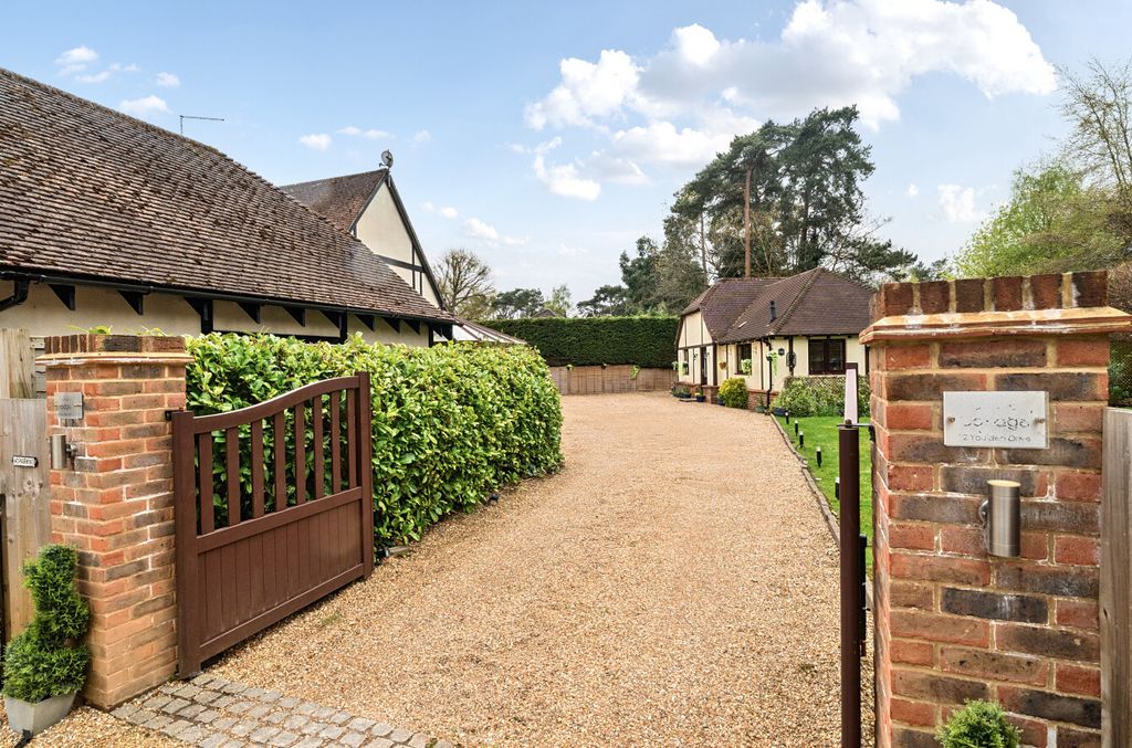 Additional image 2 of 5 bed detached house for saleYoulden Drive, Camberley, Surrey GU15