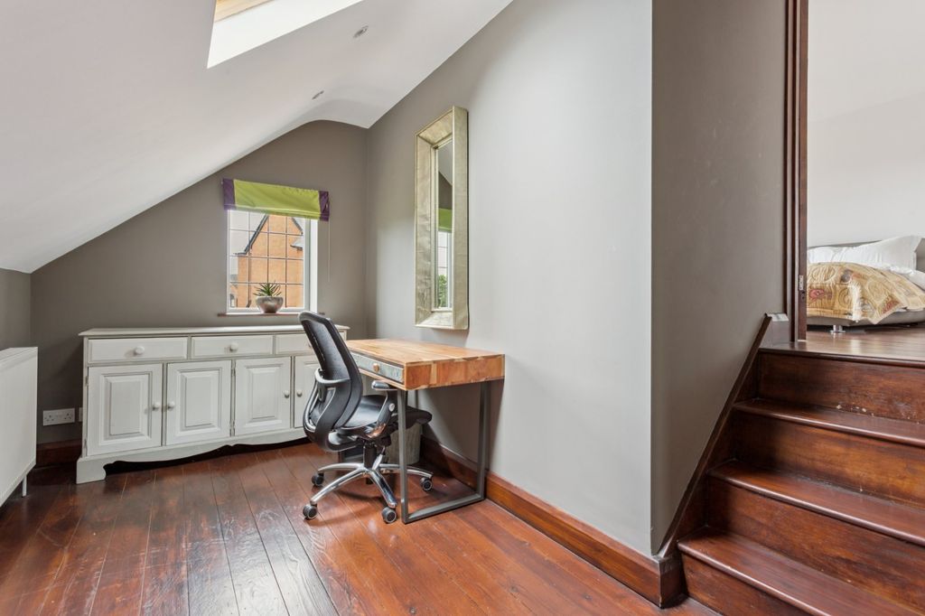 Additional image 14 of 4 bed detached house for saleLowndes Avenue, Chesham, Buckinghamshire HP5