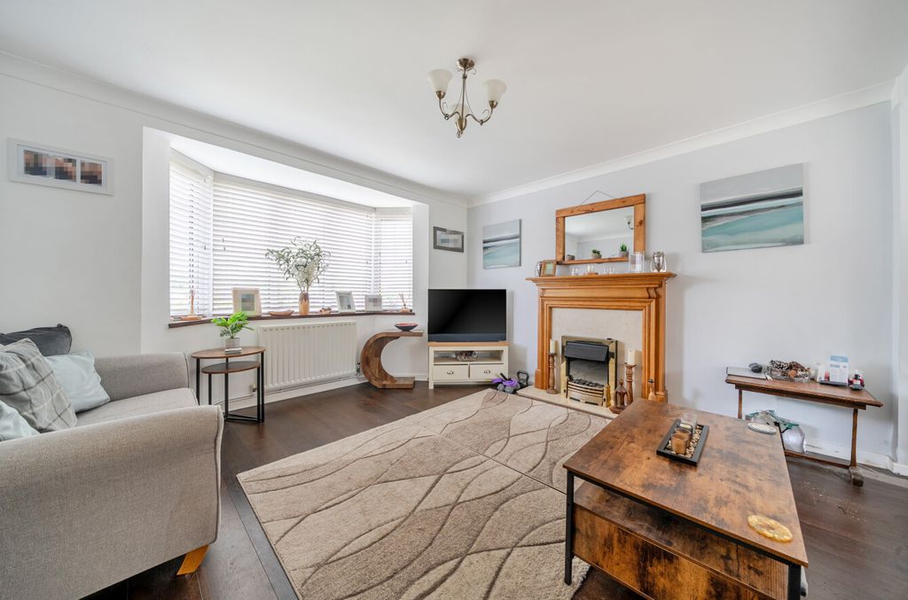 Additional image 6 of 4 bed semi-detached house for saleEdgebury, Chislehurst, Kent BR7
