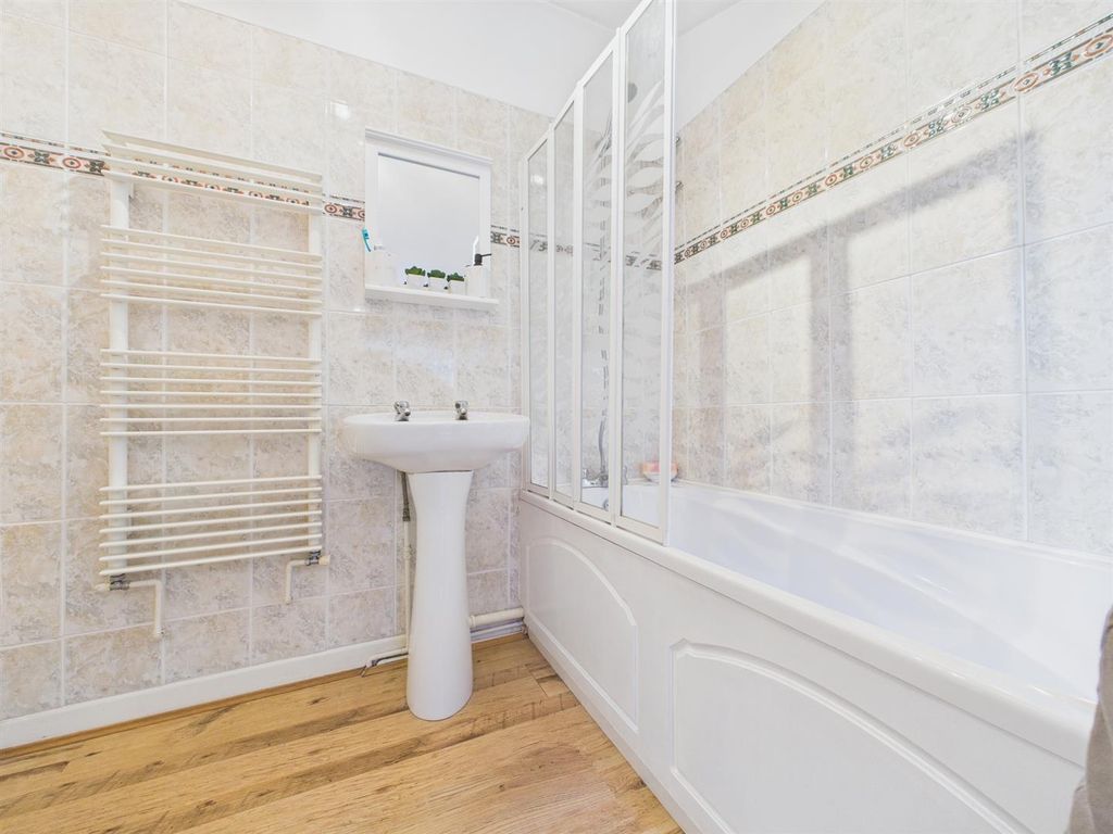 Additional image 22 of 4 bed property for saleLlanvaches, Caldicot NP26