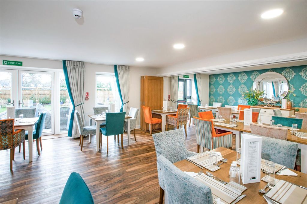 Additional image 12 of 2 bed flat for saleMiami House, Princes Road, Chelmsford, Essex CM2