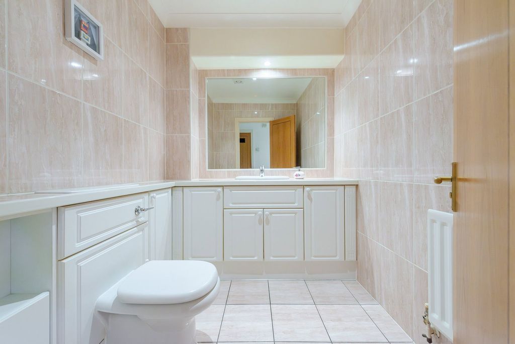 Additional image 31 of 5 bed flat for saleSt. Mary's Mount, Caterham CR3