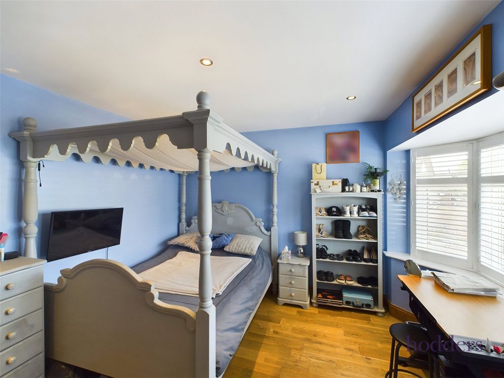Additional image 22 of 6 bed detached house for saleFerndale Avenue, Chertsey, Surrey KT16