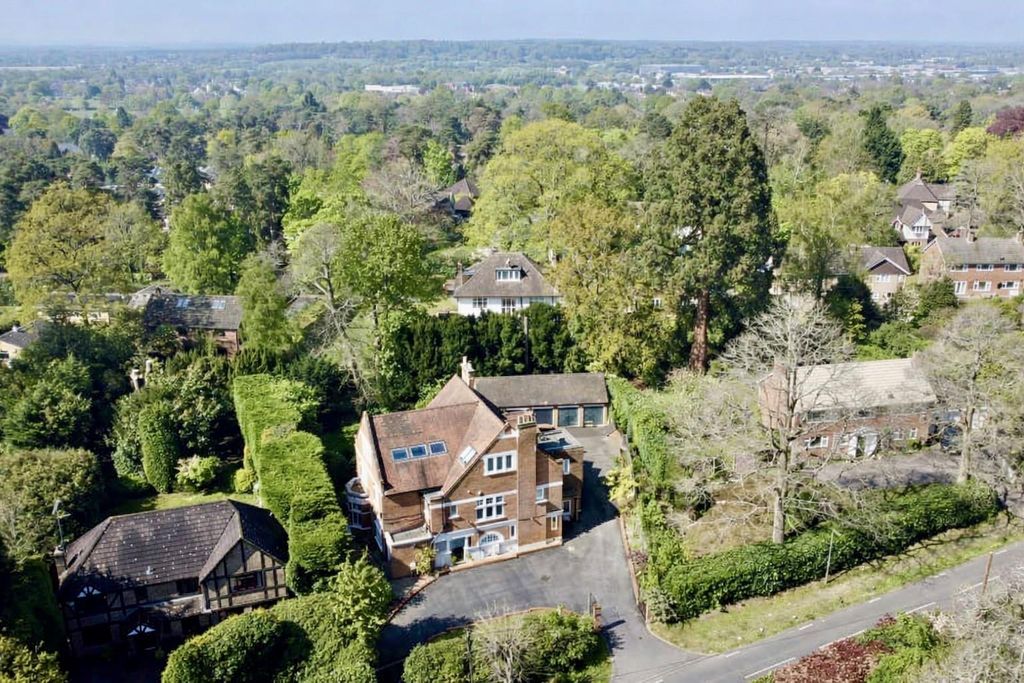 Additional image 8 of 3 bed maisonette for saleBrackendale Road, Camberley, Surrey GU15