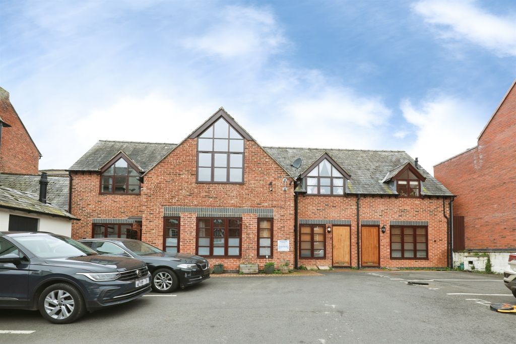 2 bed flat for saleChurch Street, Shipston-On-Stour CV36