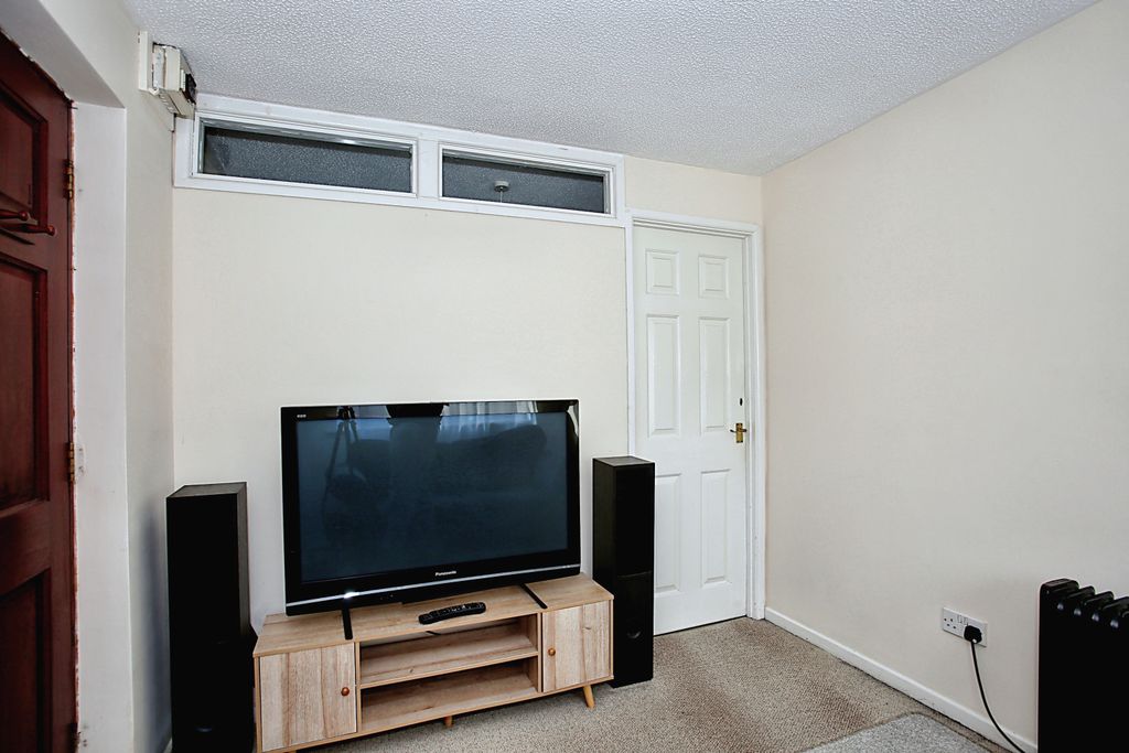 Additional image 11 of 1 bed flat for saleBubwith Close, Chard, Somerset TA20