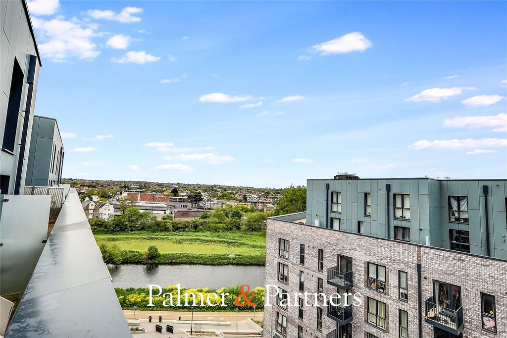 Additional image 3 of 2 bed flat for saleWharf Road, Chelmsford, Essex CM2