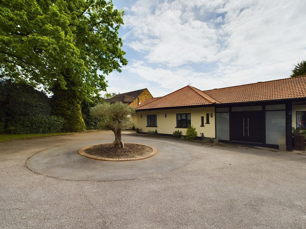 Additional image 41 of 7 bed bungalow for saleRuxbury Road, Chertsey, Surrey KT16