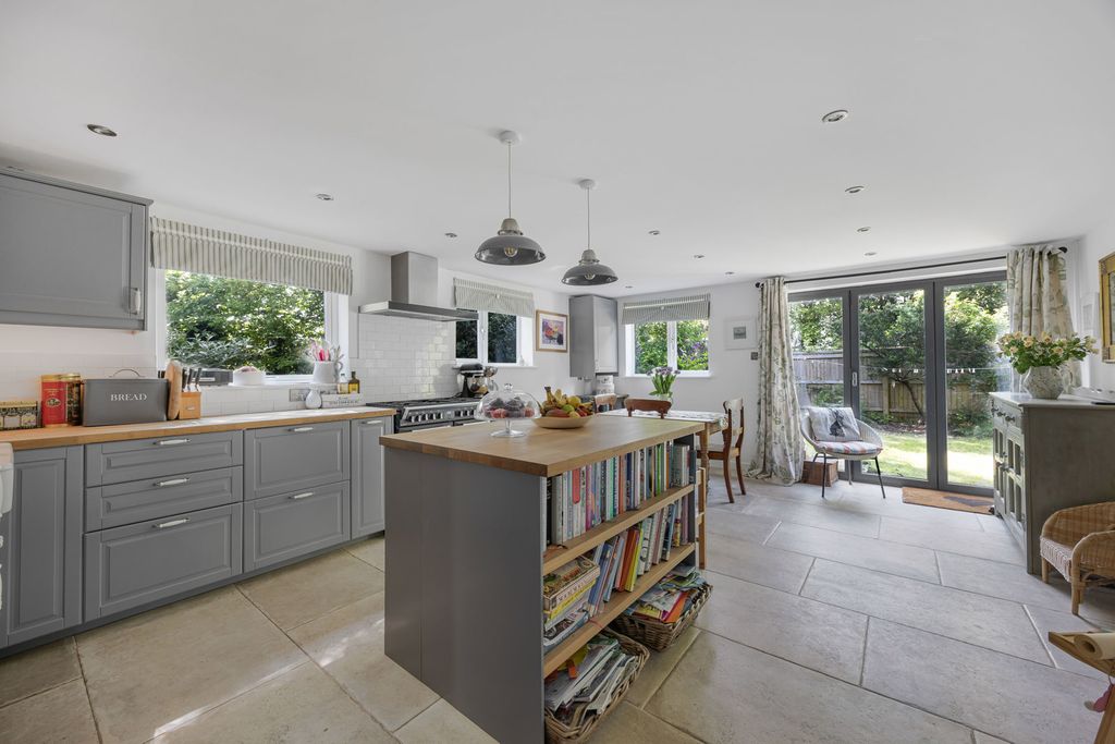 Additional image 2 of 5 bed detached house for saleMorestall Drive, Cirencester, Gloucestershire GL7