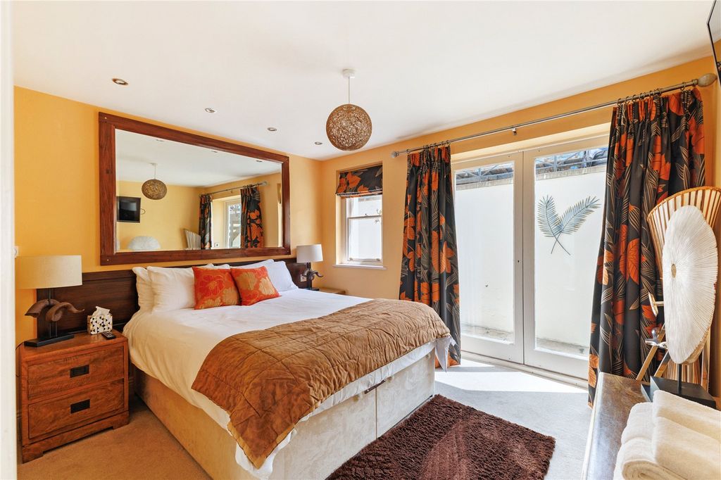 Additional image 5 of 6 bed detached house for salePortland Street, Cheltenham, Gloucestershire GL52