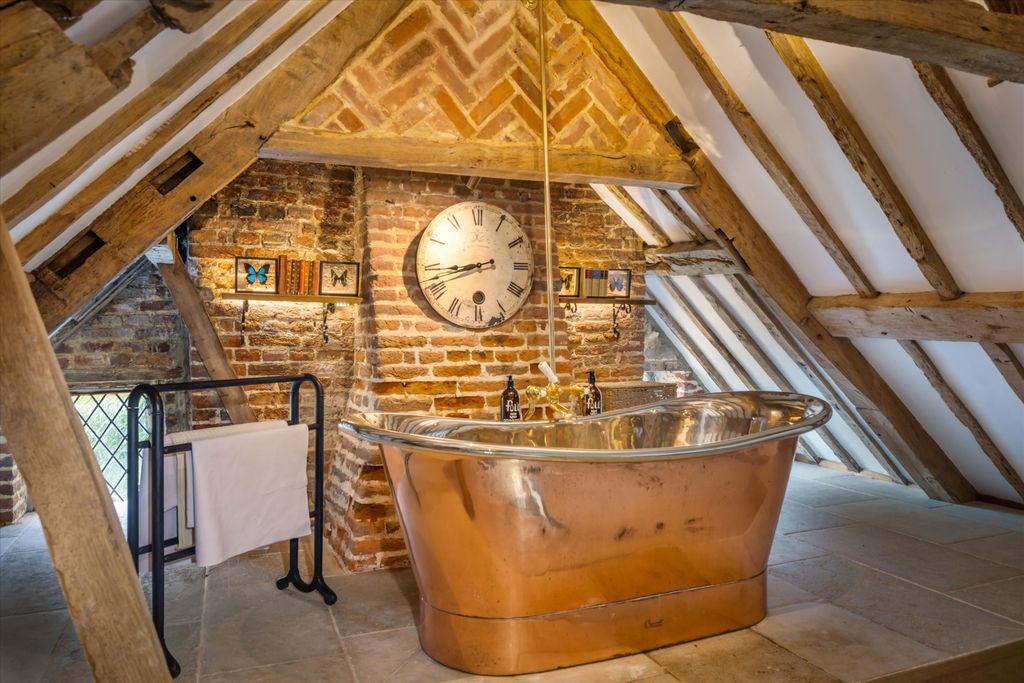 Additional image 17 of 7 bed detached house for saleLondon Road, Pulborough, West Sussex RH20