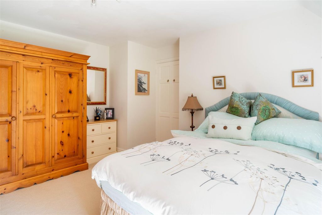 Additional image 50 of 4 bed property for saleHawthorne Barns, Walton Back Lane, Somersall, Chesterfield S42