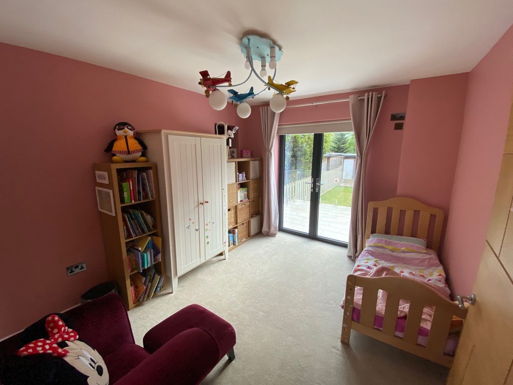 Additional image 14 of 3 bed detached house for saleDockett Eddy, Chertsey KT16
