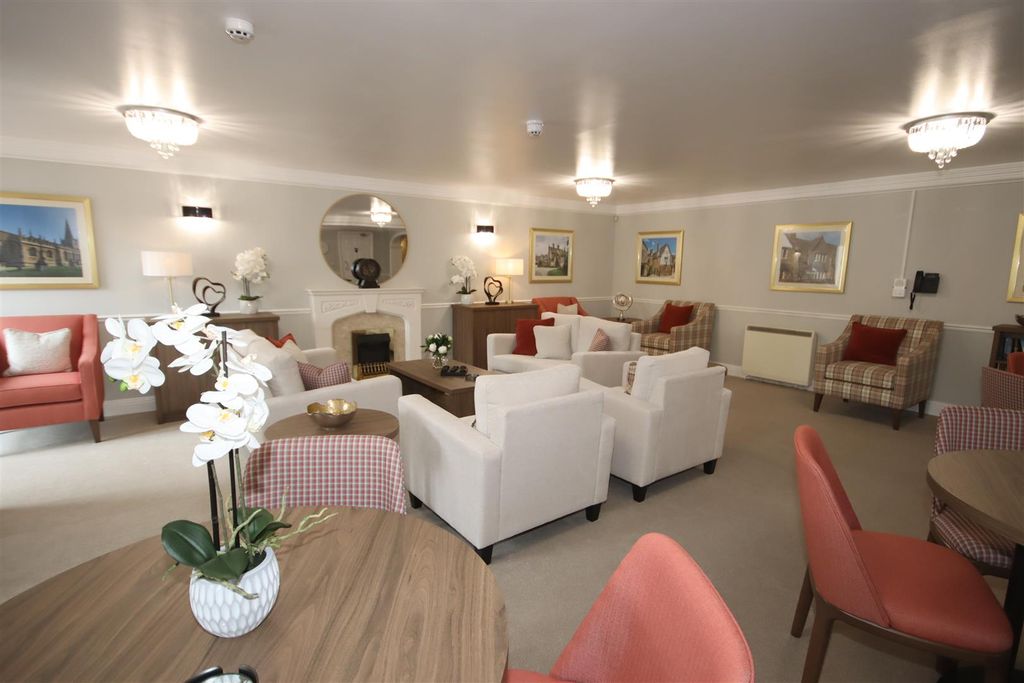 Additional image 12 of 2 bed flat for saleCastle Lodge, Chippenham SN15
