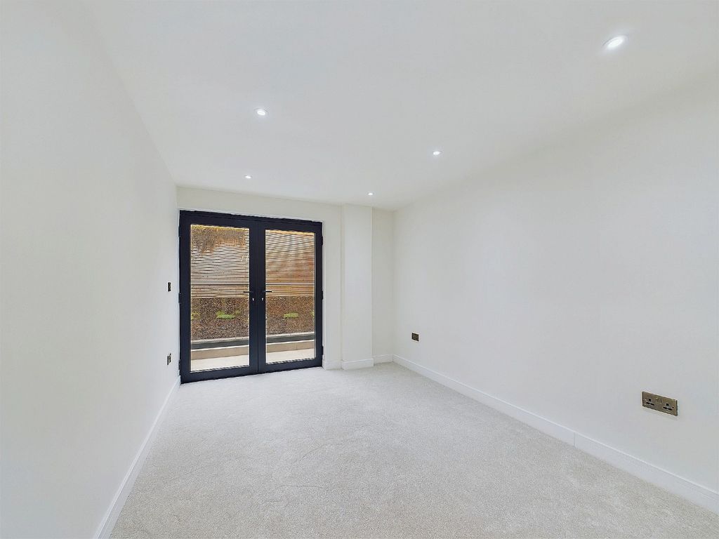 Additional image 11 of 2 bed flat for saleSilver Leaves, Southill Road, Chislehurst, Kent BR7