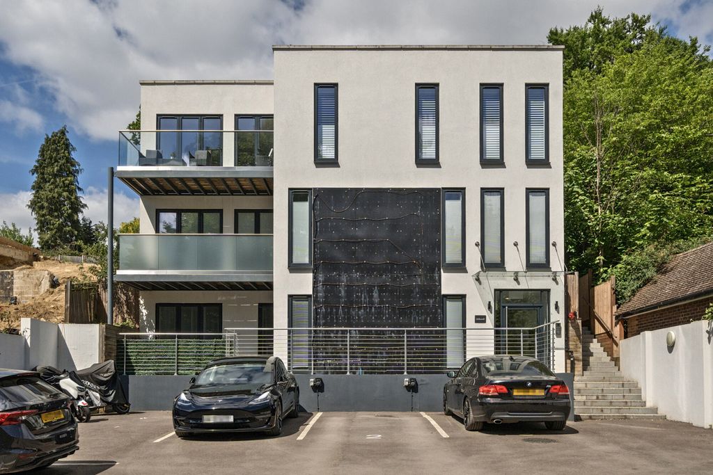 Additional image 7 of 2 bed flat for saleSouthill Road, Chislehurst BR7