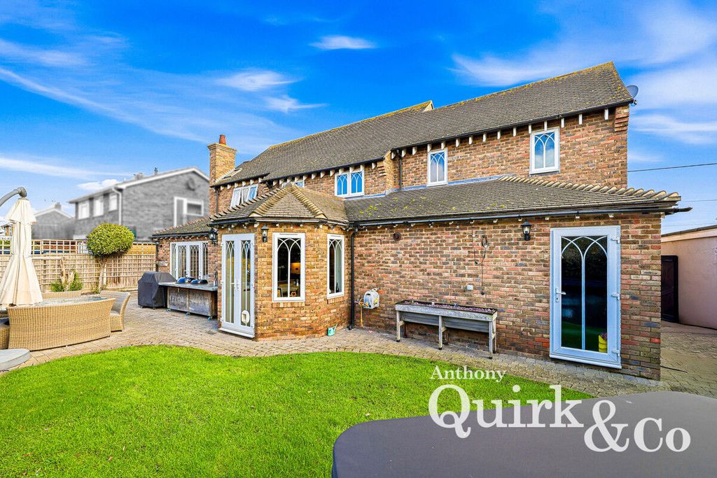 Additional image 47 of 4 bed detached house for saleHannett Road, Canvey Island SS8