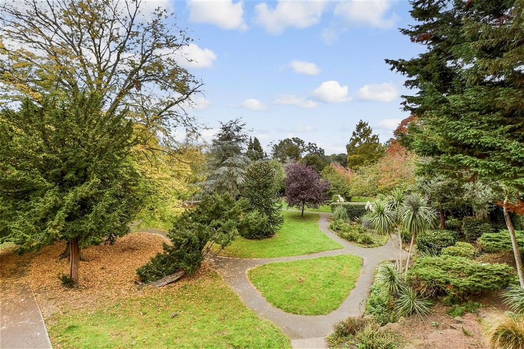 Additional image 9 of 3 bed flat for saleThe Green, Carshalton, Surrey SM5