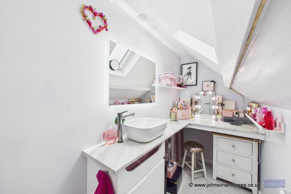 Additional image 26 of 4 bed detached house for saleLittle Green Lane, Chertsey KT16