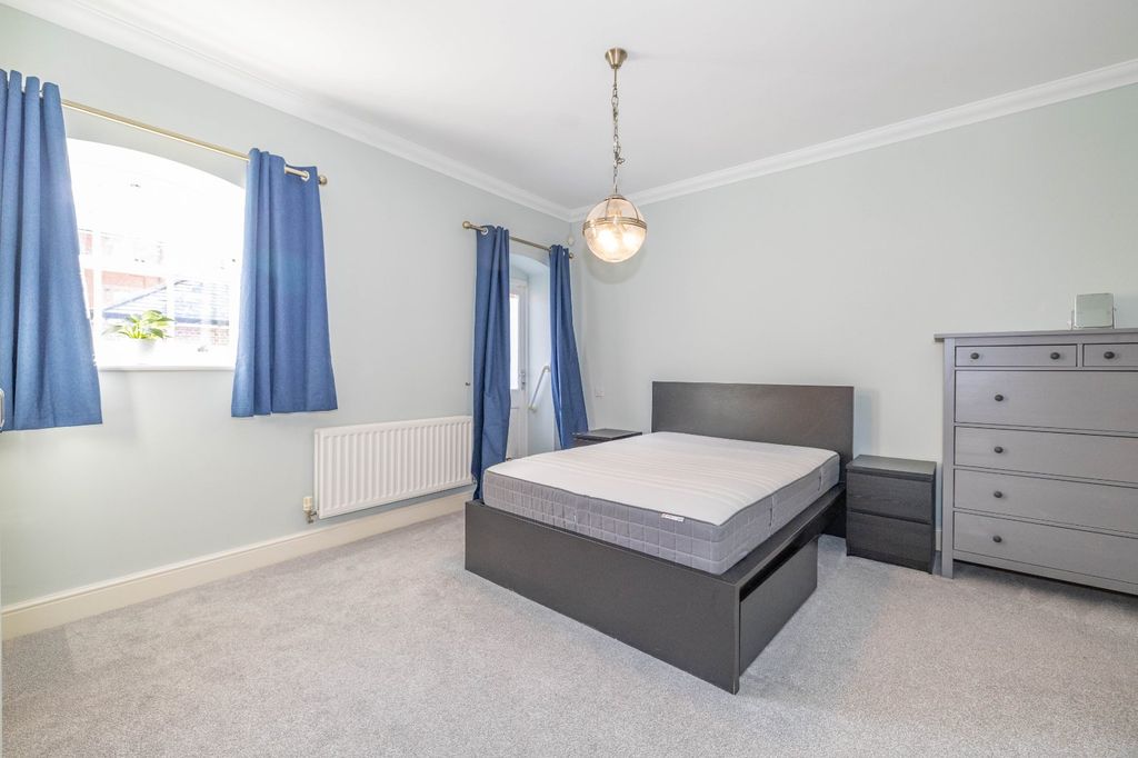Additional image 5 of 2 bed flat for saleGeorge Roche Road, Canterbury, Kent CT1