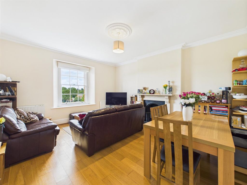 Additional image 6 of 2 bed flat for saleThe Paddocks, Chippenham SN15