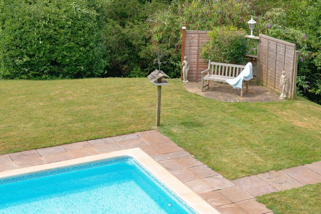 Additional image 39 of 5 bed detached house for saleHarestone Hill, Caterham CR3