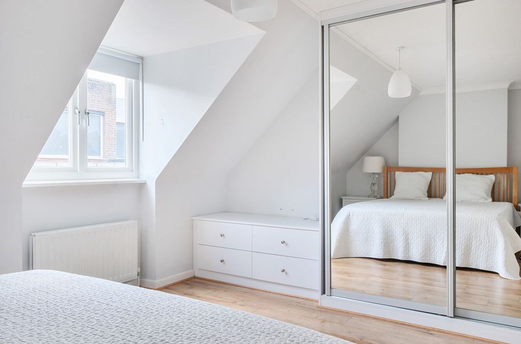 Additional image 9 of 3 bed flat for saleChapel Street, Chichester PO19