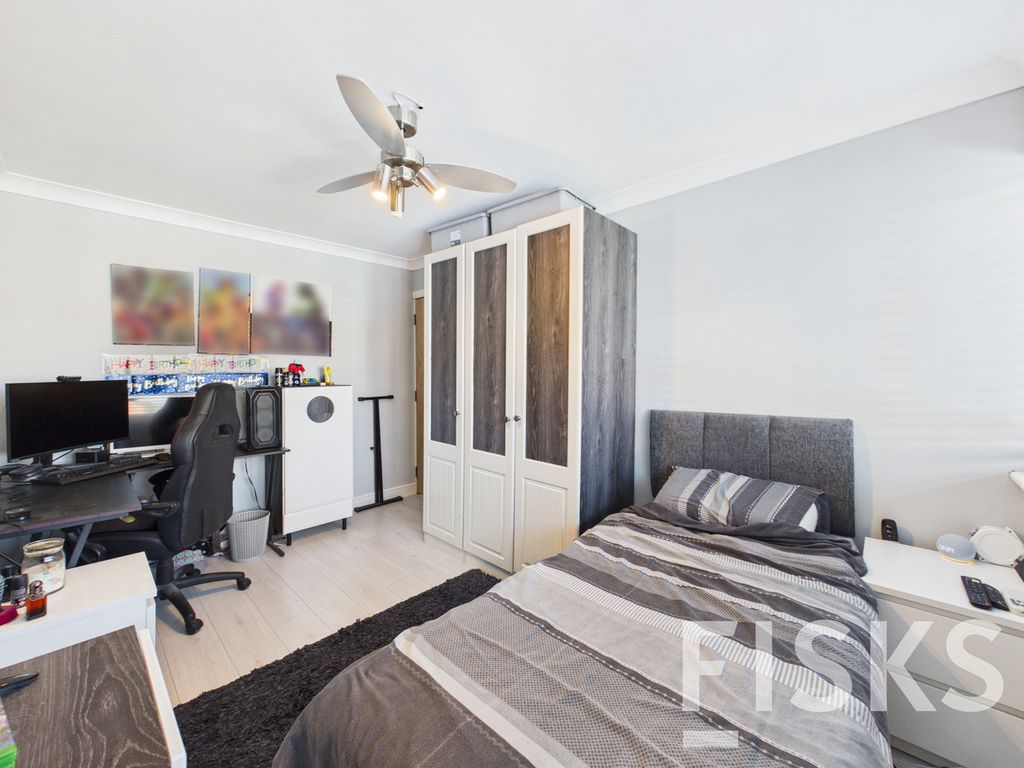 Additional image 26 of 4 bed detached house for saleThorney Bay Road, Canvey Island SS8