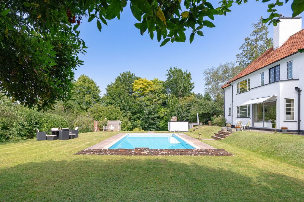Additional image 37 of 5 bed detached house for saleHarestone Hill, Caterham CR3