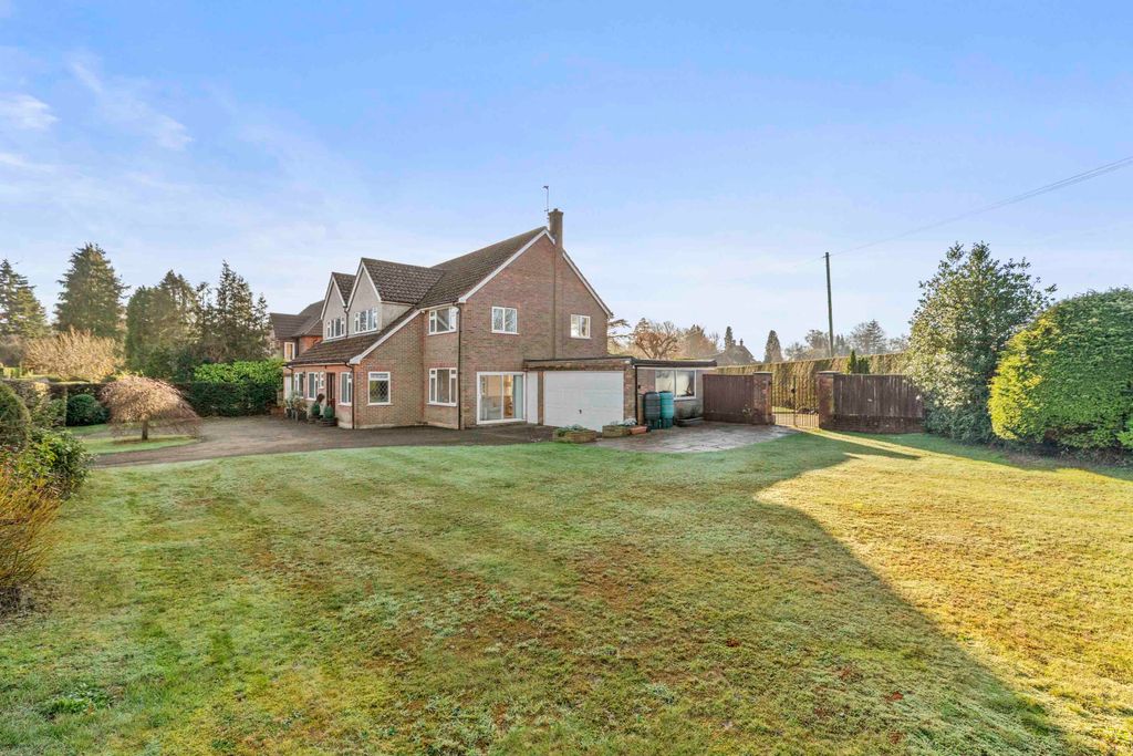 Additional image 2 of 5 bed detached house for saleDoggetts Wood Lane, Chalfont St Giles HP8