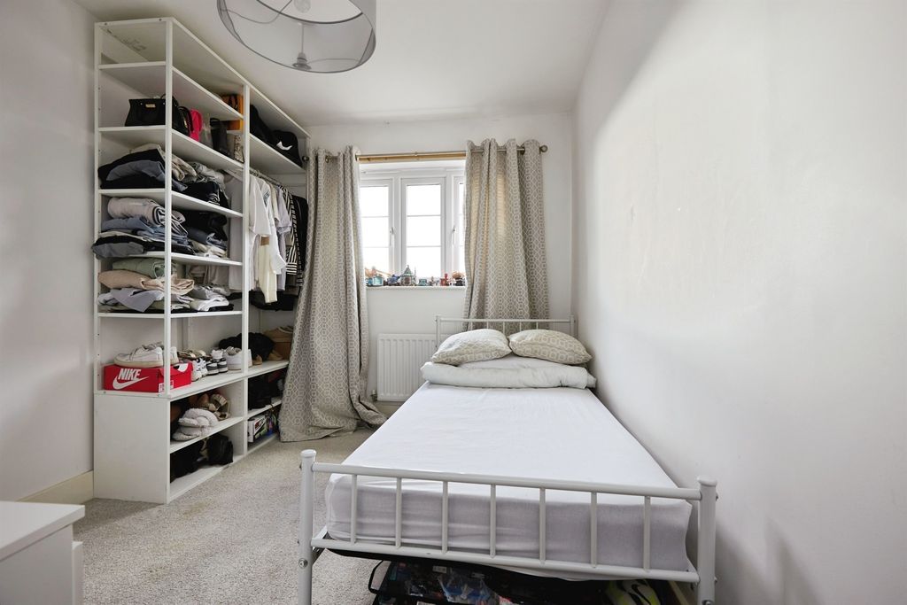 Additional image 7 of 2 bed flat for saleOld Tannery Way, Milborne Port, Sherborne DT9