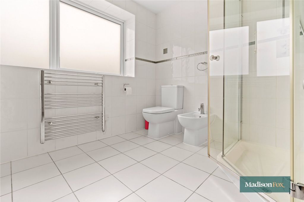 Additional image 13 of 2 bed flat for saleThe Bowls, Chigwell, Essex IG7