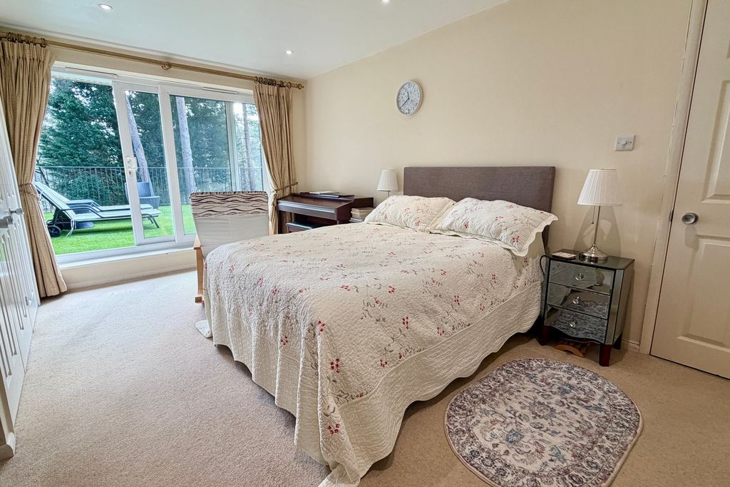 Additional image 22 of 4 bed detached bungalow for saleWalkers Ridge, Camberley GU15