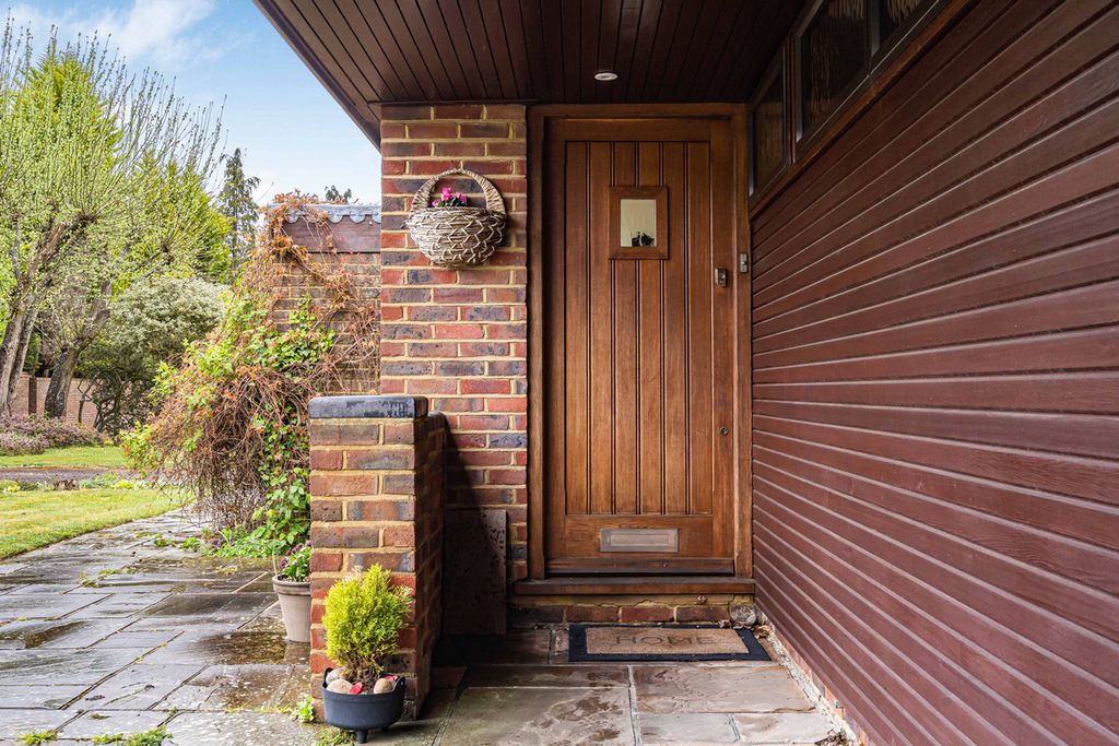Additional image 2 of 3 bed detached bungalow for saleBroad Walk, Caterham CR3