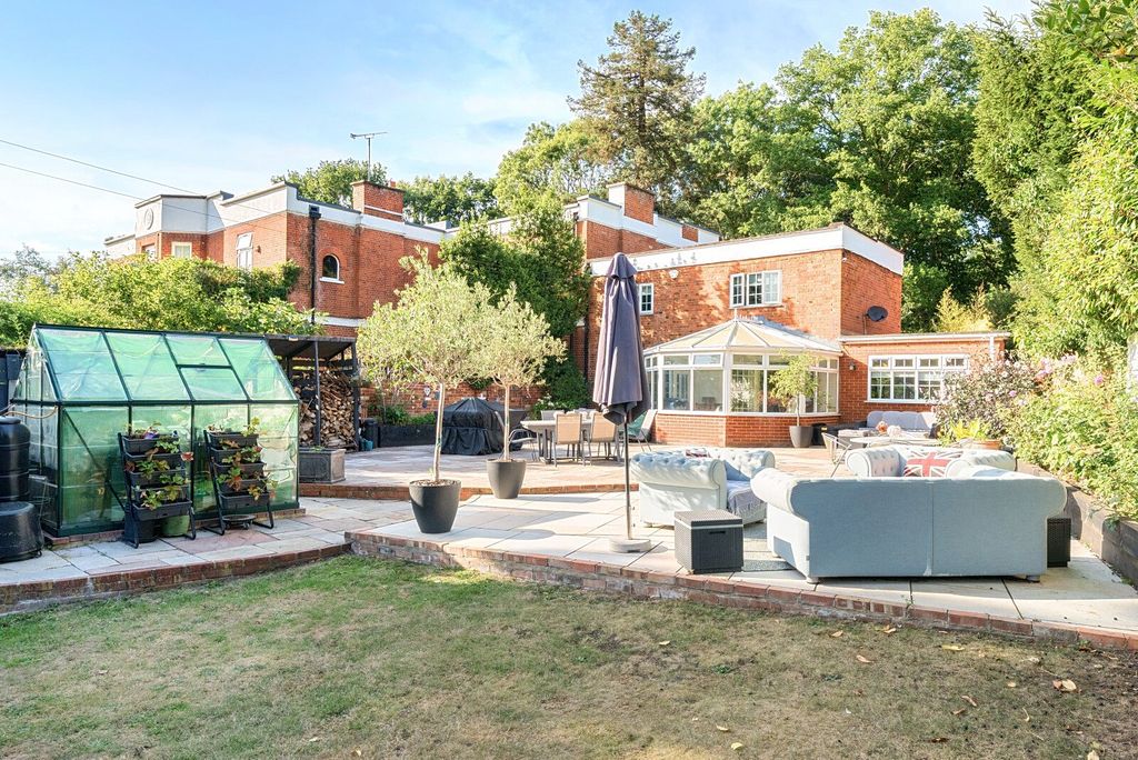 Additional image 19 of 4 bed end terrace house for saleSt. Anns Hill Road, Chertsey KT16